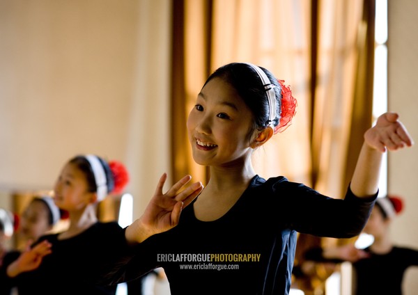 North Korean schoolgirls attend a dance class at the Mangyongdae children's palace, Pyongan Province, Pyongyang, North Korea