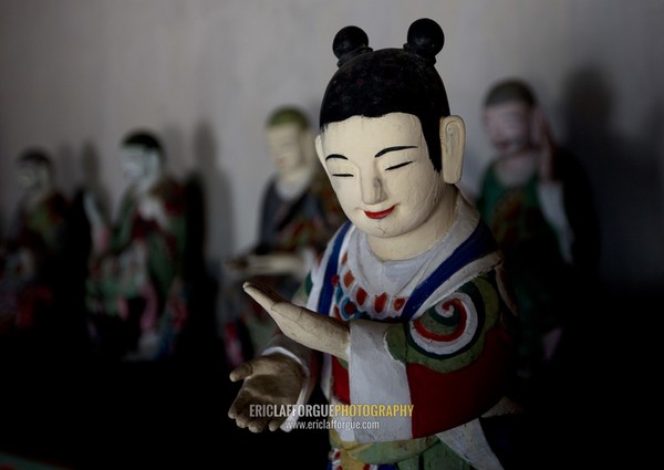 Statue in Pohyon-sa Korean buddhist temple, Hyangsan county, Mount Myohyang, North Korea