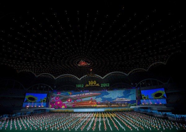 Panoramic view of the Arirang mass games with North Korean performers in may day stadium, Pyongan Province, Pyongyang, North Korea