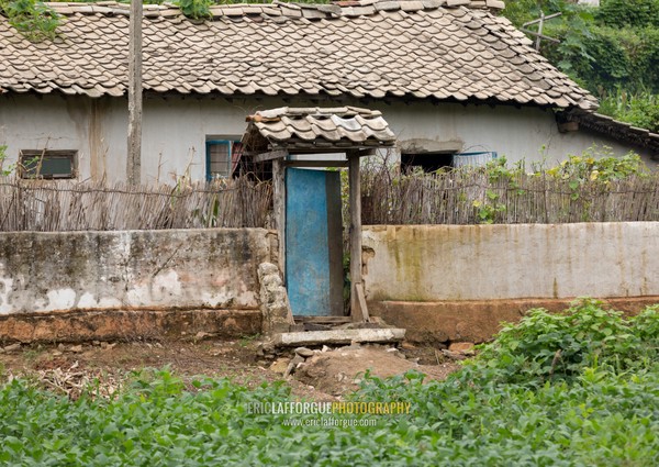 House gate in the countryside, North Hwanghae Province, Kaseong, North Korea