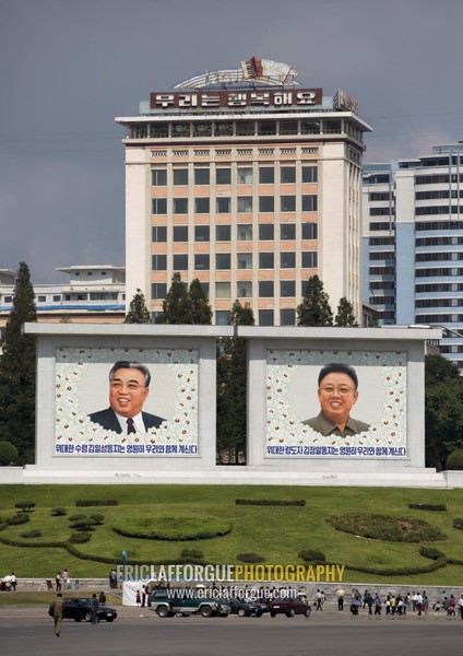 Kim il Sung and Kim Jong il giant portraits in the city center, Pyongan Province, Pyongyang, North Korea