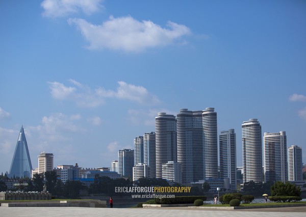 Ryugyong hotel and Changjon street modern buildings, Pyongan Province, Pyongyang, North Korea