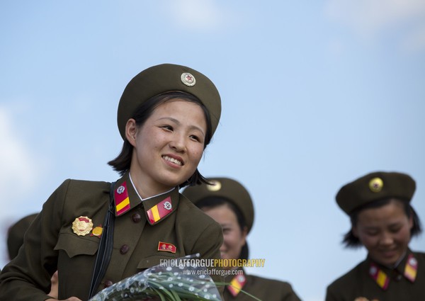 Smiling North Korean female soldiers, Pyongan Province, Pyongyang, North Korea