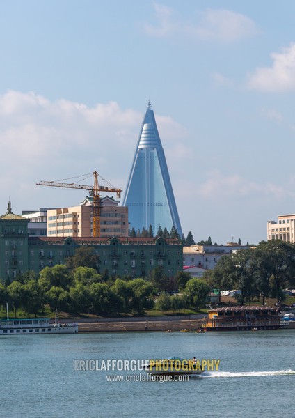 The pyramid-shaped Ryugyong hotel, Pyongan Province, Pyongyang, North Korea